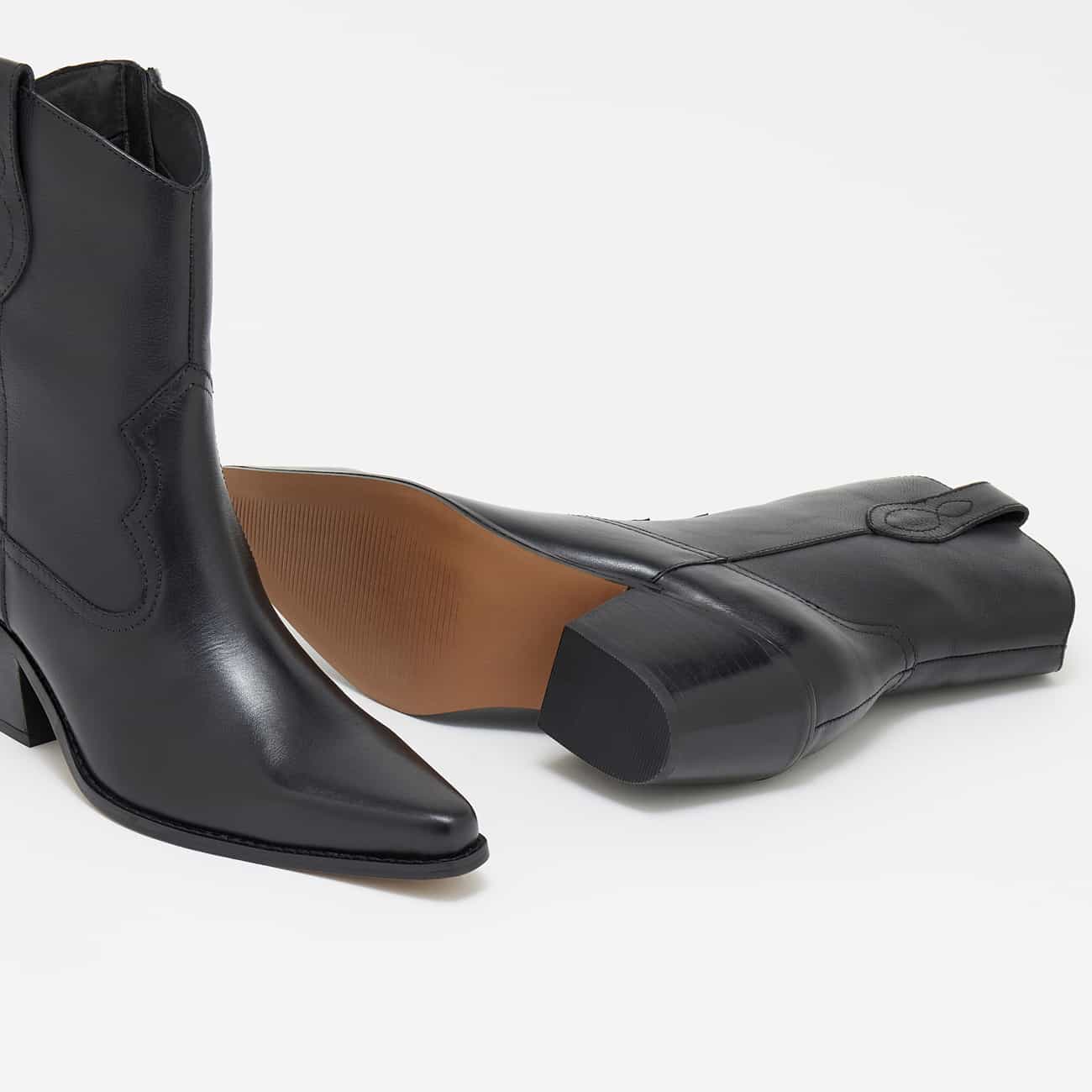 Nymia Noir – Image 4